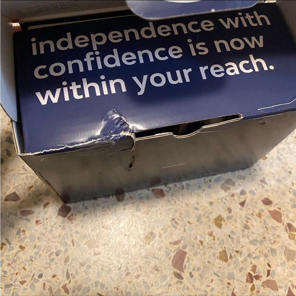 silvertree reach safety watch - Picture 6 of 8